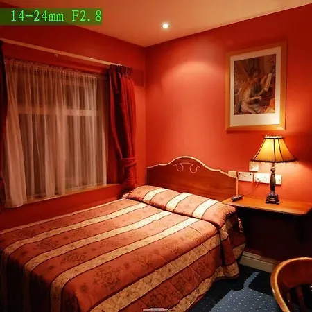 Palmerstown 3*